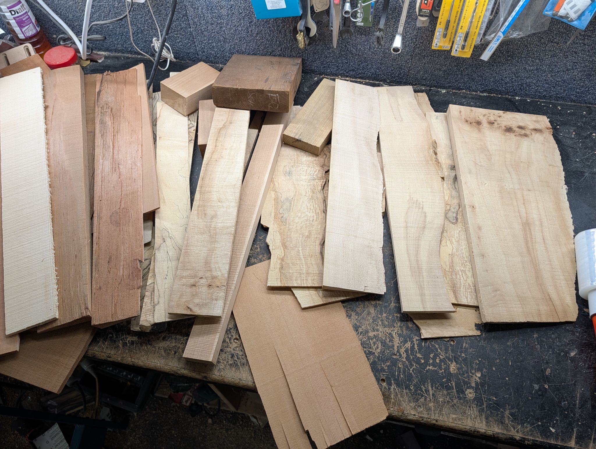 Large Box of Offcuts 12644