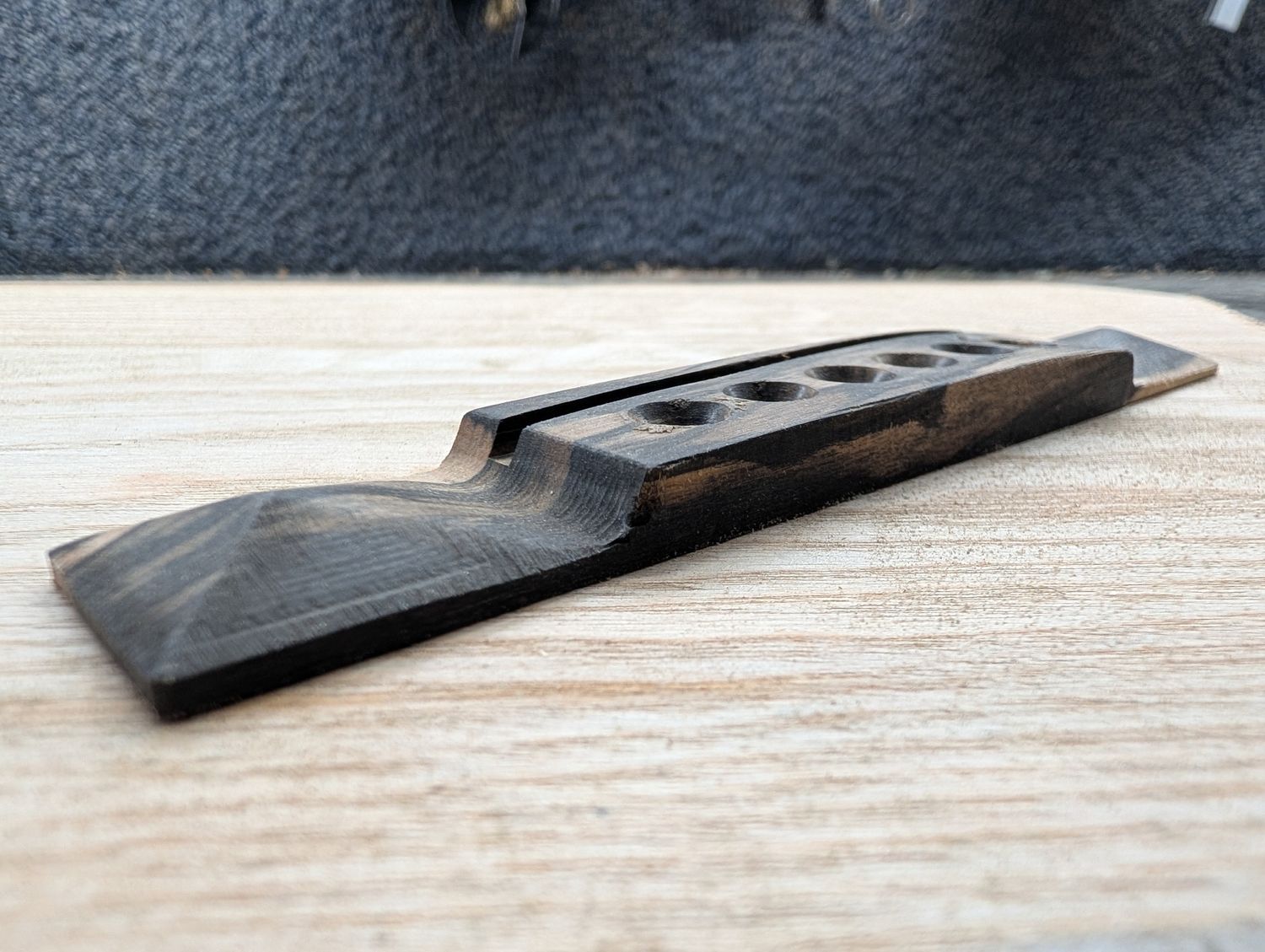 Pale Moon Ebony Martin Pyramid Bridge 12652