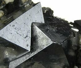 Magnetit