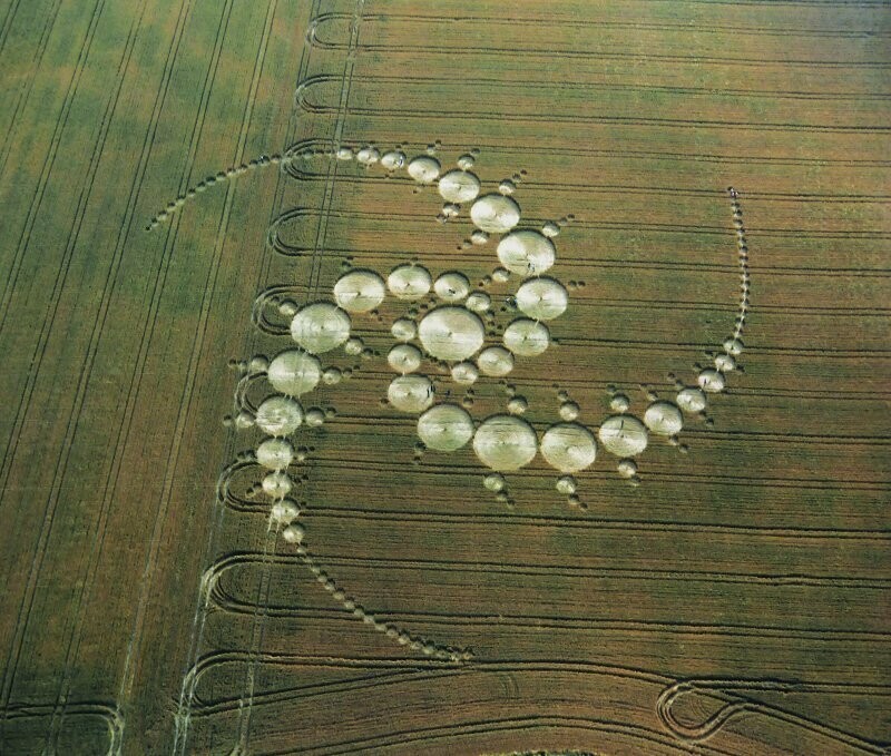 7.) Triple Spiral, Windmill Hill, UK (1996)