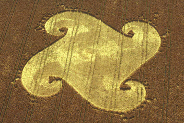 20.) Turning Square, Silbury Hill, UK (1998)