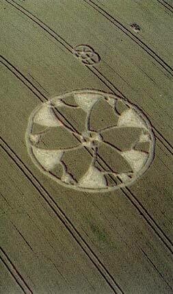 57.) Crop Circle, Elbenberg, D (2002)