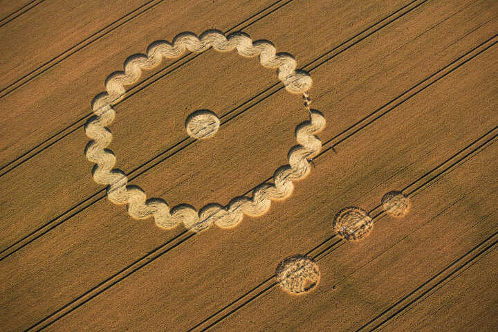 105.) Silbury Hill, UK (2008)