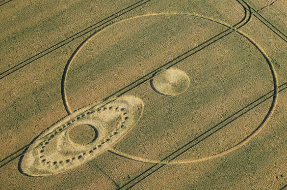 107.) Saturn Ring, West Kennet, UK (2008)