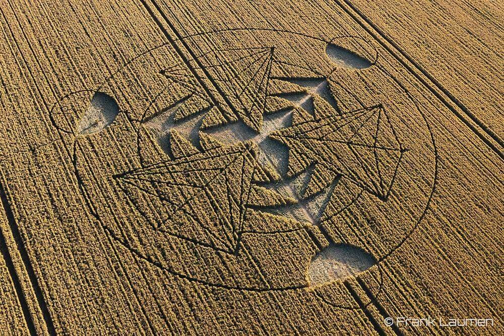 181.) Broad Hinton, White Horse, UK (2016)