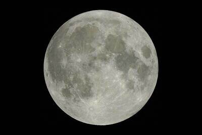 Mond Luna-Essenz