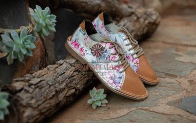 Lace-up Leah