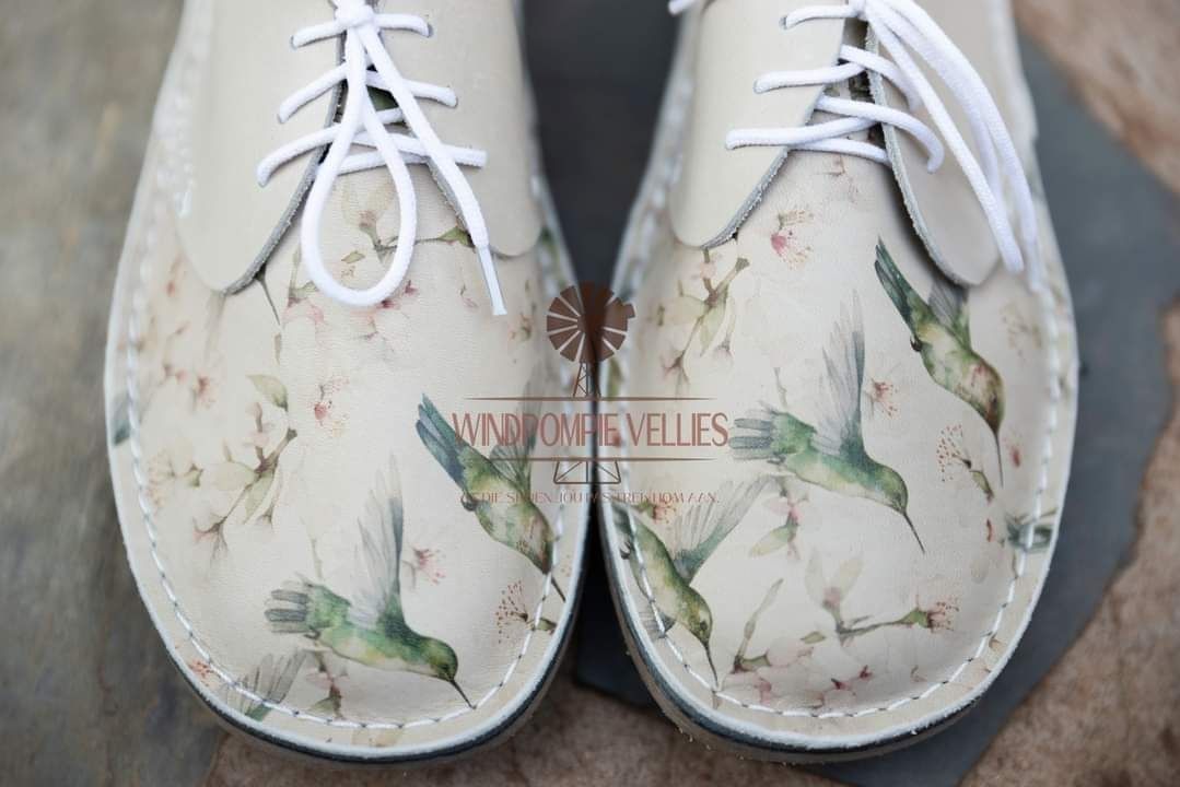 Lilly Hummingbird Two tone Mushroom
