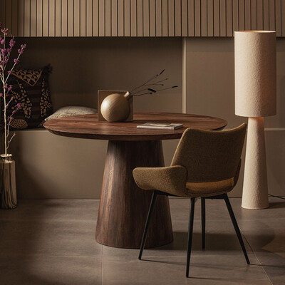 LIMIT DINING TABLE