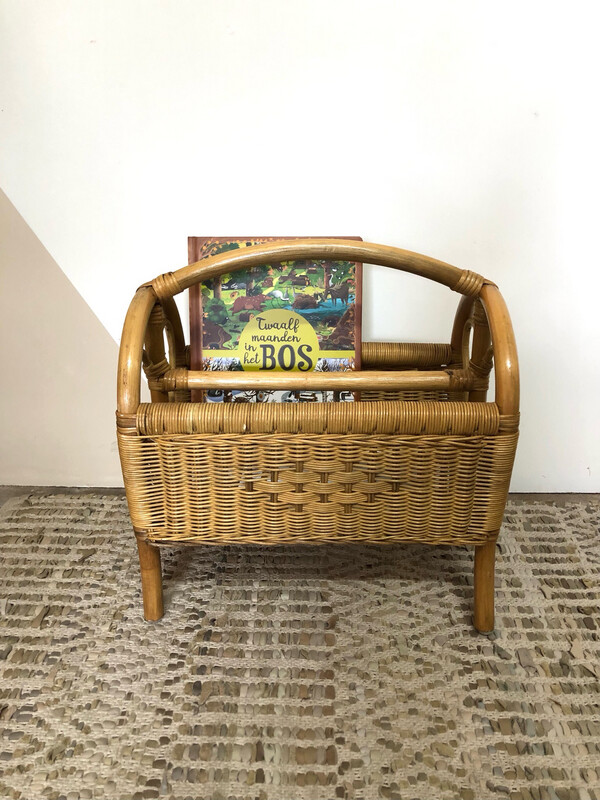 Rotan Boekenrekje