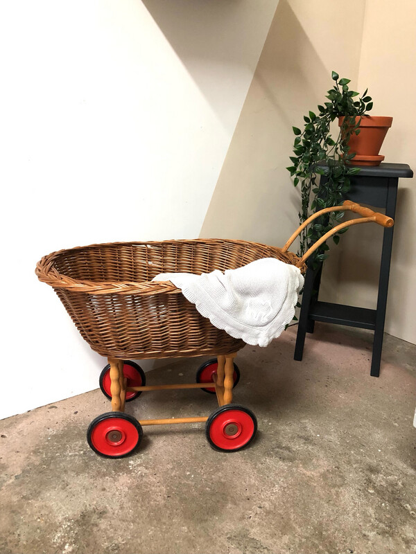 Poppenwagentje Vintage