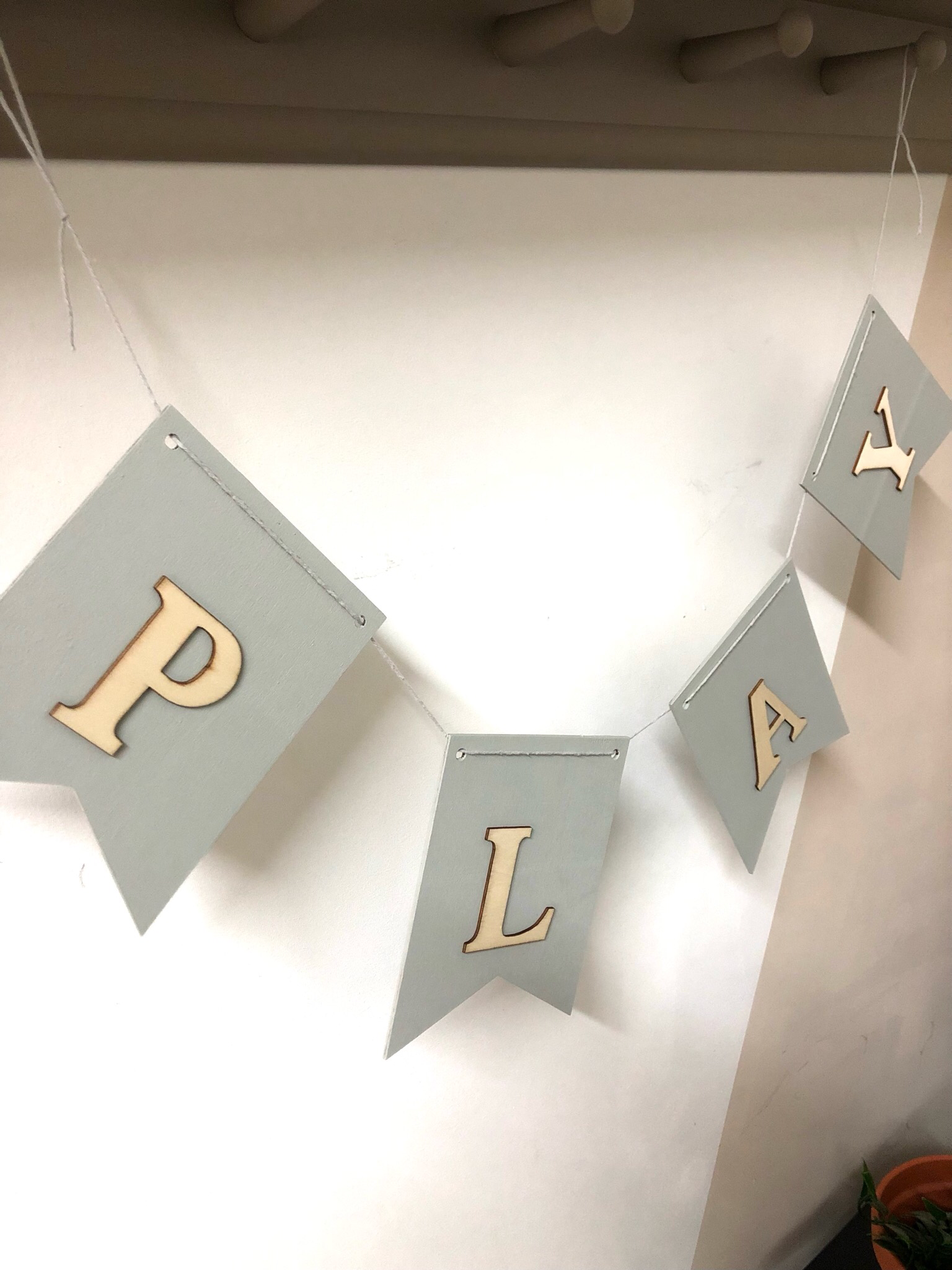 Vlaggenlijn Met Houten Letters