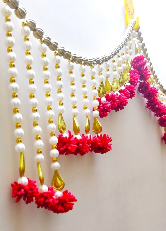 Pom Pom Wall Hanging