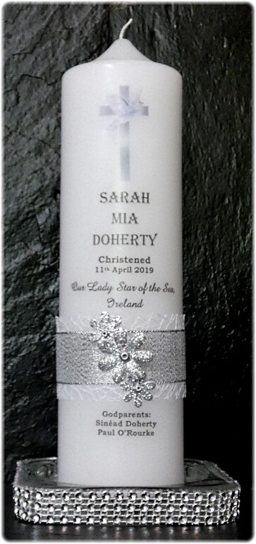 SPECIAL OFFER GOLD/SILVER BAND WITH FLOWER CHRISTENING CANDLE MEDIUM + 5 FAVORS