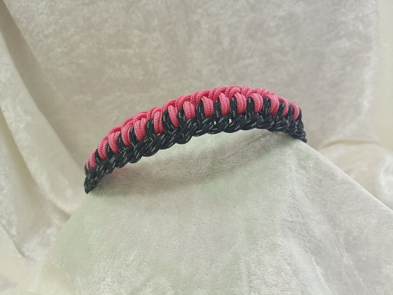 Halsband
