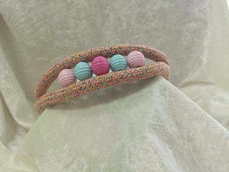 Halsband