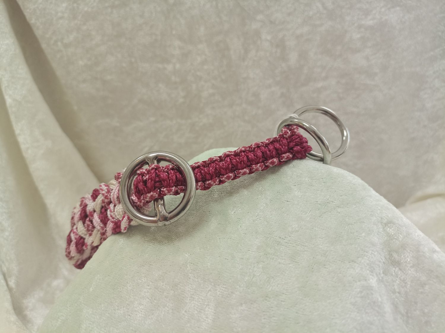 Halsband