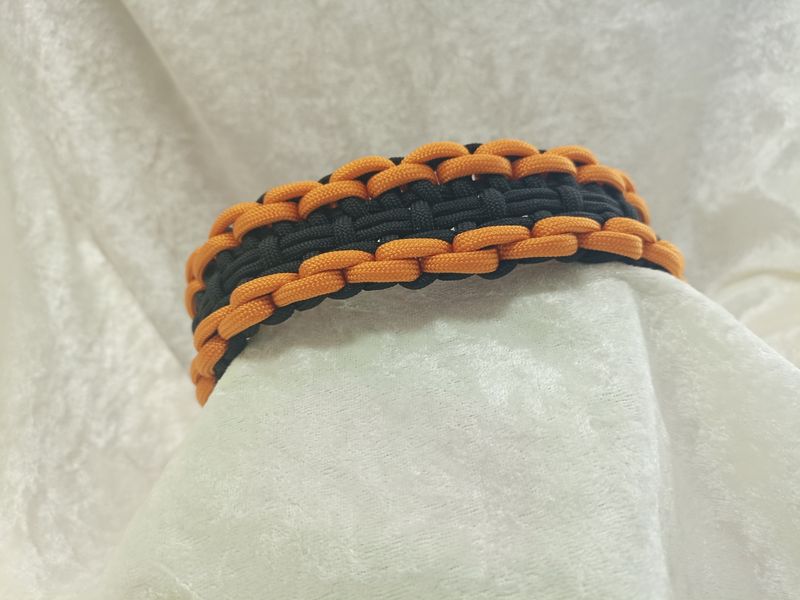 Halsband