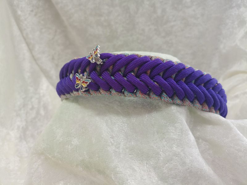 Halsband