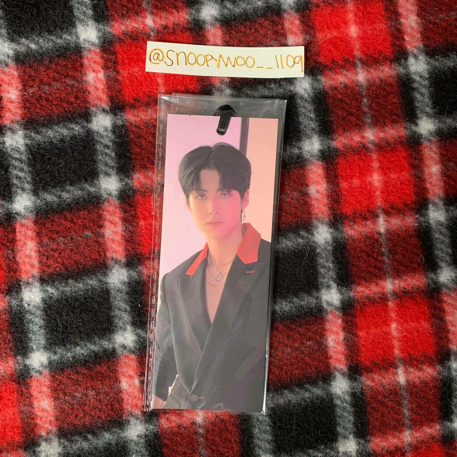 [X1] Minhee Quantum Leap Bookmark