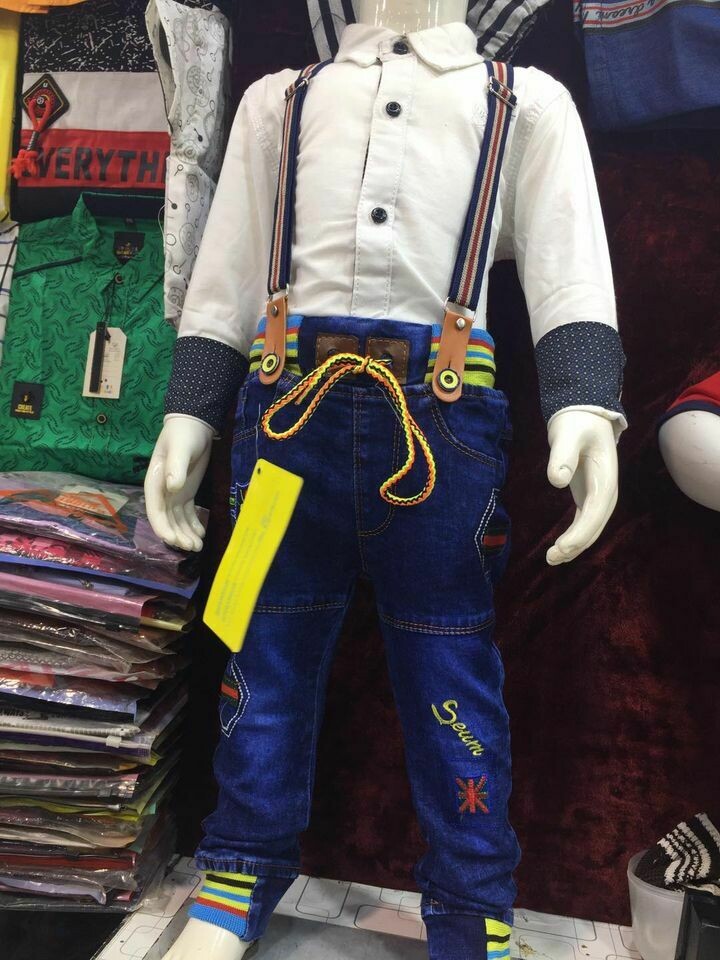 Denim jeans with shamrey shirt