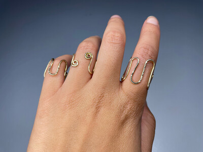 Adjustable Rings Without Crystal