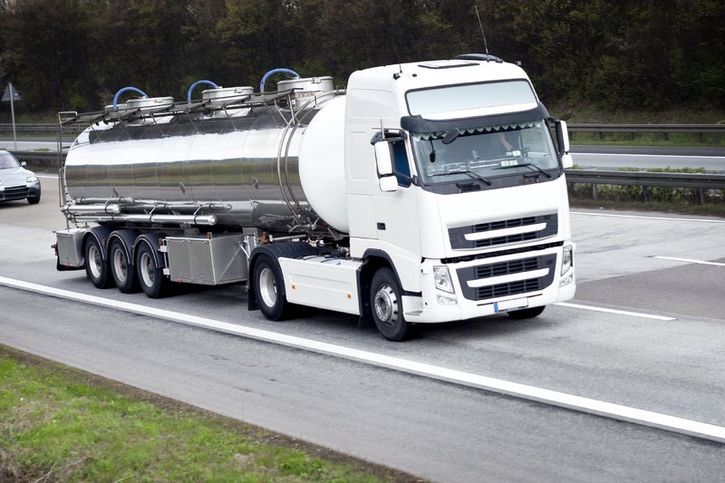 Dr. Nüsken Sprühreiniger Sauer,  zur Grundreinigung von Silos, Tankwagen und Alufelgen, 26 Liter Kanister Konzentrat