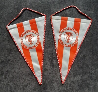 2 x Wimpel HFC Chemie Halle DDR Oberliga 2 x Wimpel HFC Chemie Halle DDR Oberliga