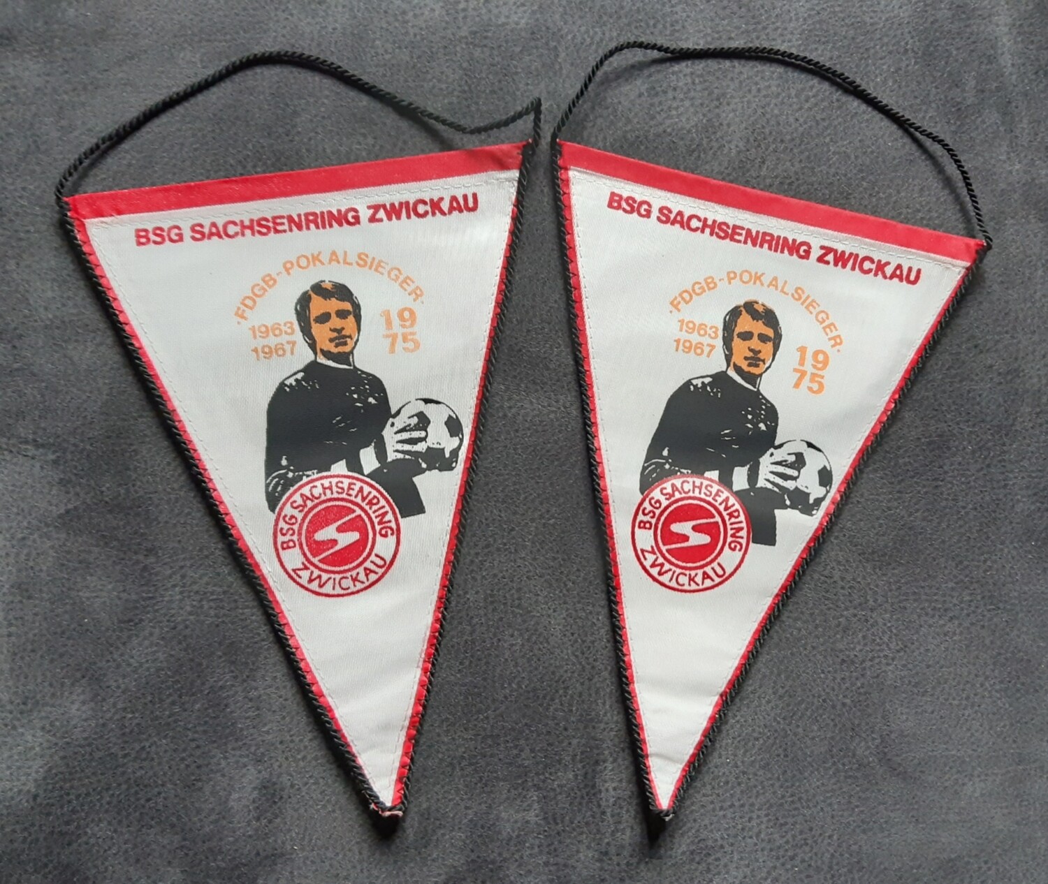 2 x Wimpel BSG Sachsenring Zwickau FDGB Pokalsieger DDR Oberliga 