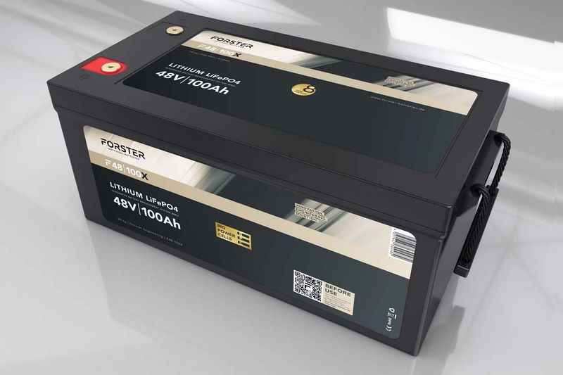 Forster 51,2V Lithium 100Ah LiFePO4 Premium | 200A-BMS-2.0 | 5120Wh | IP67 Forster 51,2V Lithium 100Ah LiFePO4 Premium | 200A-BMS-2.0 | 5120Wh | IP67