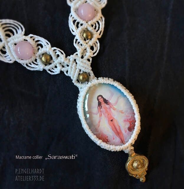 Collier SARASVATI