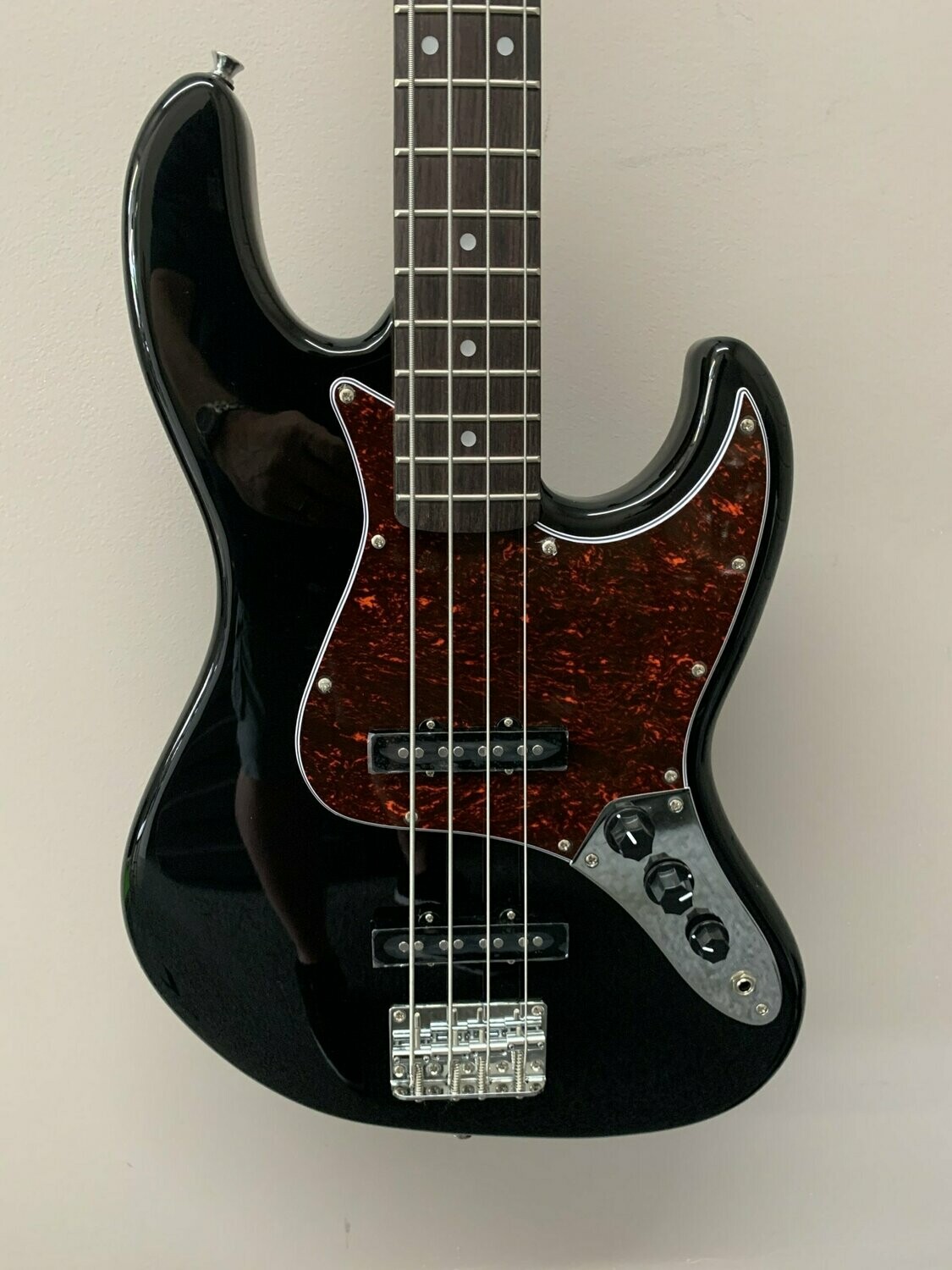 Tagima TW-73, Black