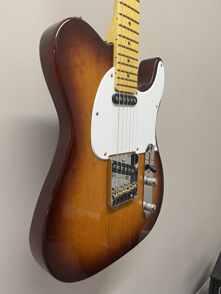 G L Tribute Series ASAT Classic Tobacco Sunburst w Maple Fretboard