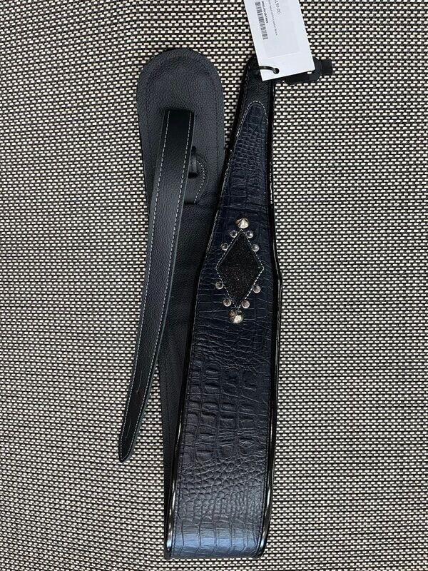Jodi Head Willis Leather Guitar Strap - Black