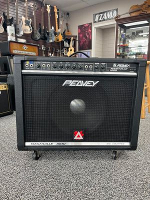 Peavey Nashville 1000 300-watt 1x15