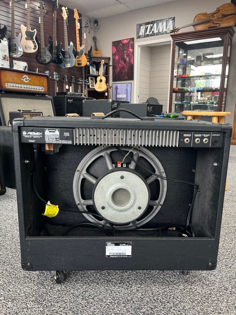 その他 MADE IN USA 1998 Peavey Nashville 1000 300-watt 1x15