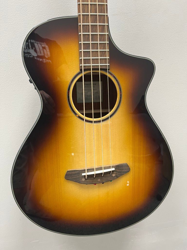 Breedlove Discovery S Concert Bass CE 2025 - Edgeburst