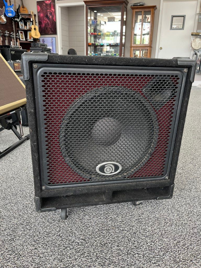 Ampeg BXT-115HL4 4-ohm 300 watt RMS Bass Cabinet