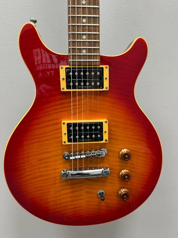 Hamer Sunburst Flat Top 1990s - Cherry Sunburst