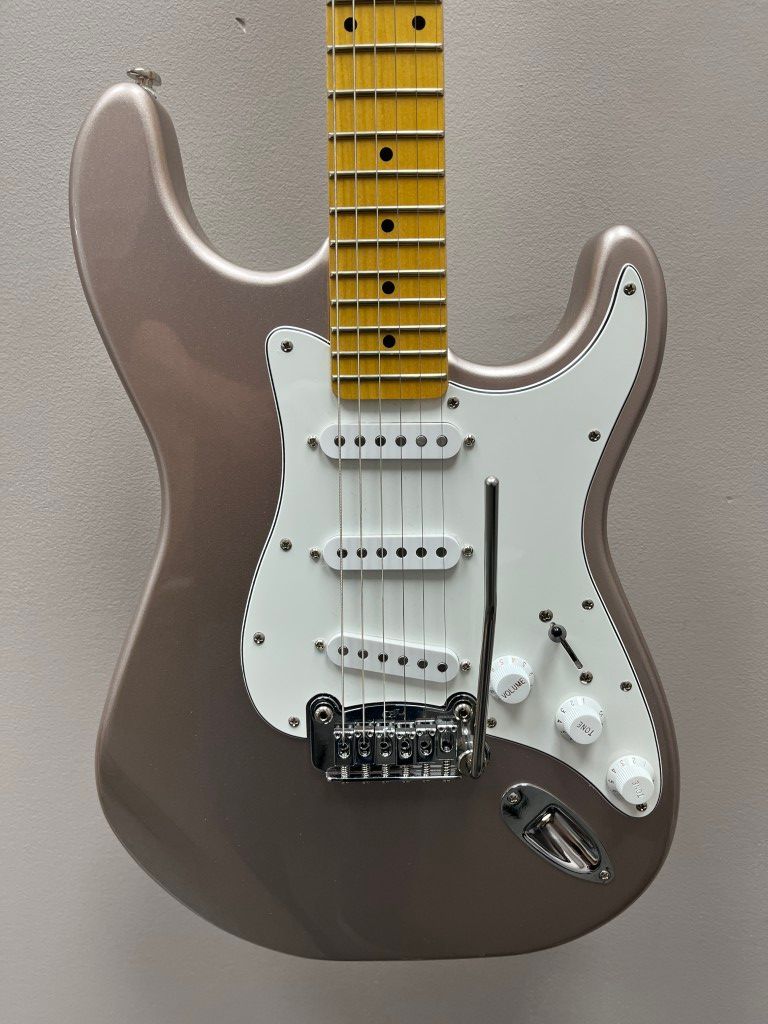 G&L Tribute Legacy 2022 Shoreline Gold