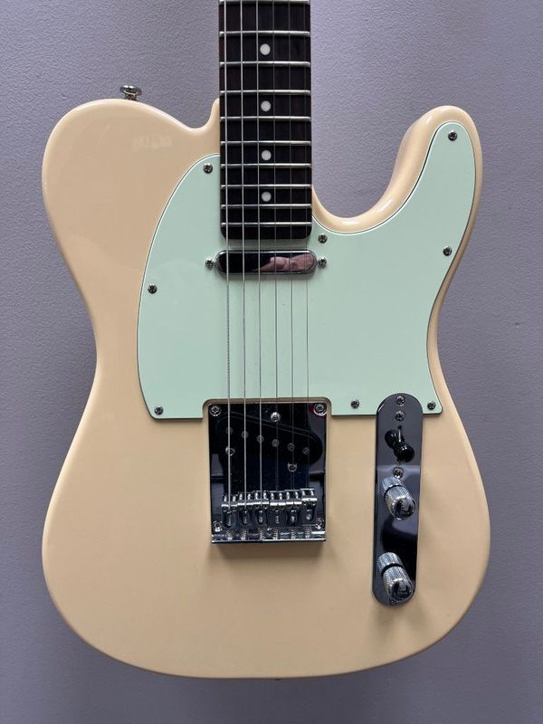 Sire Larry Carlton T3