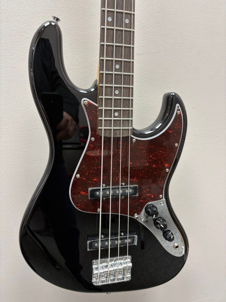 Tagima TW73 4-String J-Style Electric Bass 2025 - Black