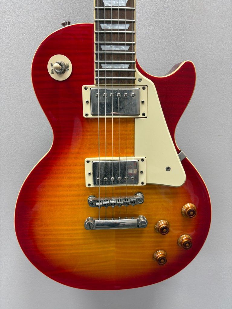 Epiphone Les Paul Plus Top Pro 2016 - Cherry Sunburst