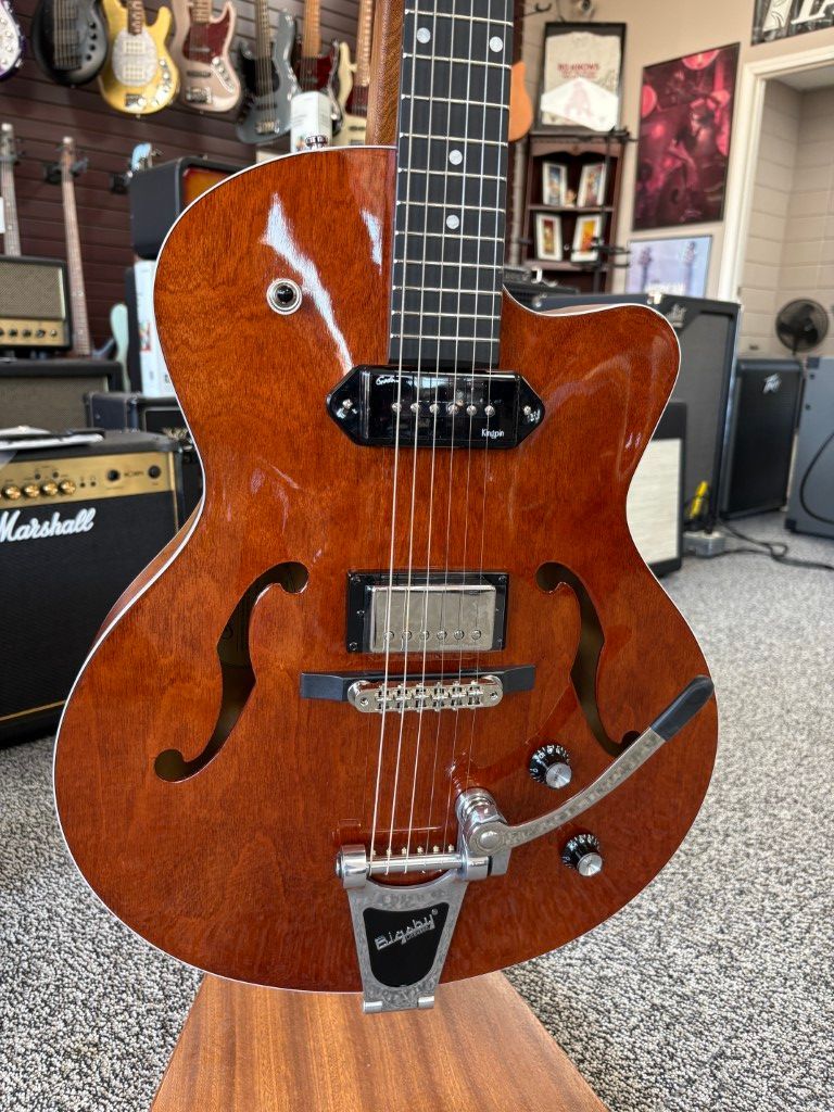 Godin 5th Avenue Uptown Custom 2026 - Havana Brown