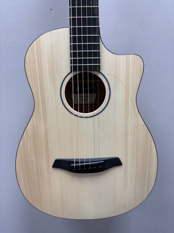 Furch Pioneer-EM a Travel Guitar 2026 - Natural Satin