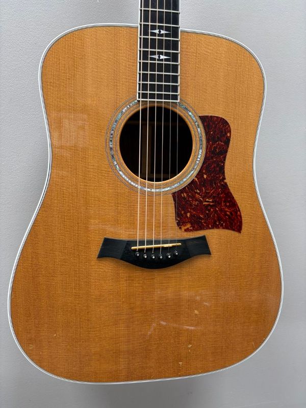 Taylor 810 Dreadnought 1996 - Natural