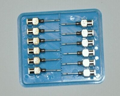 One 12 pack of 18G x 13mm stainless steel needles.