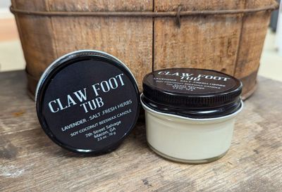 Claw Foot Tub Candle - Lavender and Herbs 2.5oz