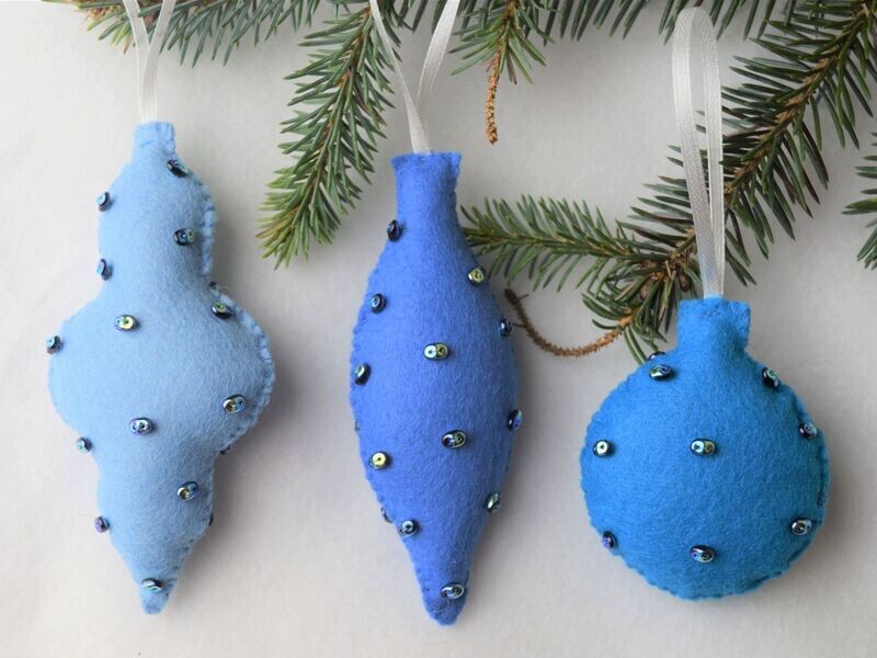 Bauble decoration pattern (digital)