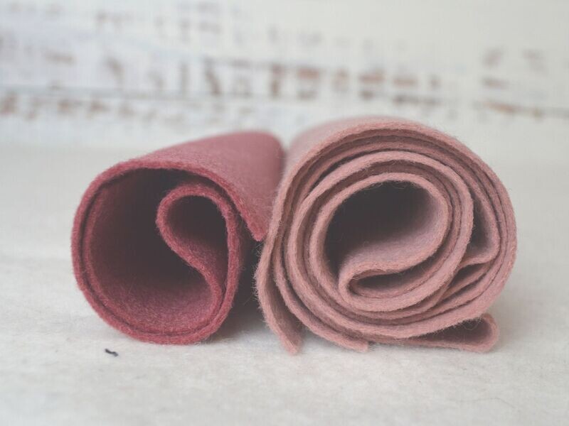 Wool blend felt to make Florence Piglet